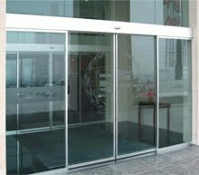cửa kính thủy lực tự động