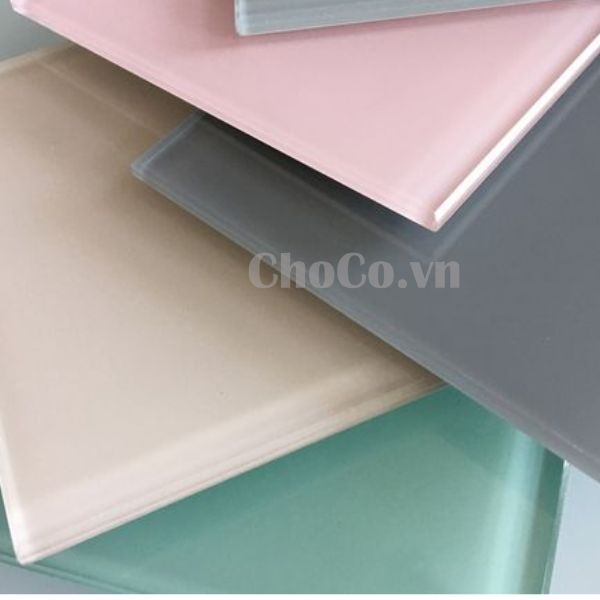 Kính Màu Ốp Tường - KMO0001 Kính Màu Ốp Tường Mới