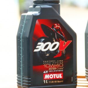 dau-nhot-motul-300v-factory-line-rdc0001