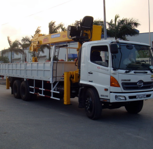 Xe cẩu 5 tấn Hino FC9JLSA